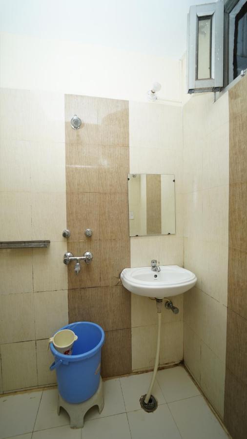 רישיקש Hotel Orange Classic מראה חיצוני תמונה