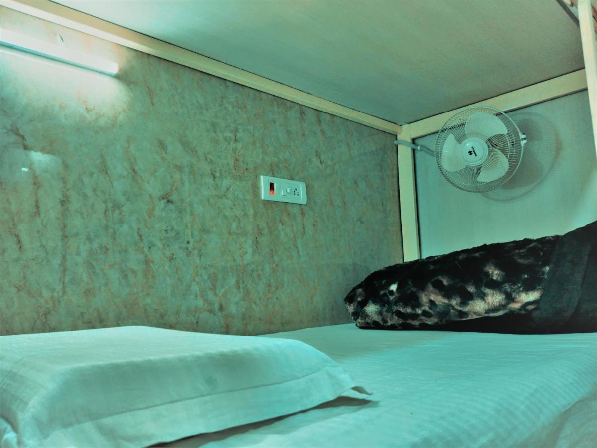 רישיקש Hotel Orange Classic מראה חיצוני תמונה