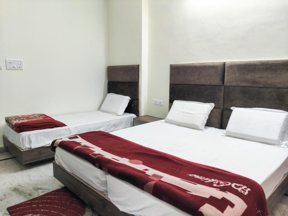 רישיקש Hotel Orange Classic מראה חיצוני תמונה