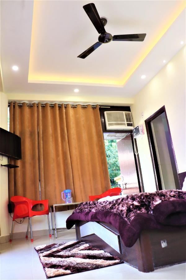 רישיקש Hotel Orange Classic מראה חיצוני תמונה