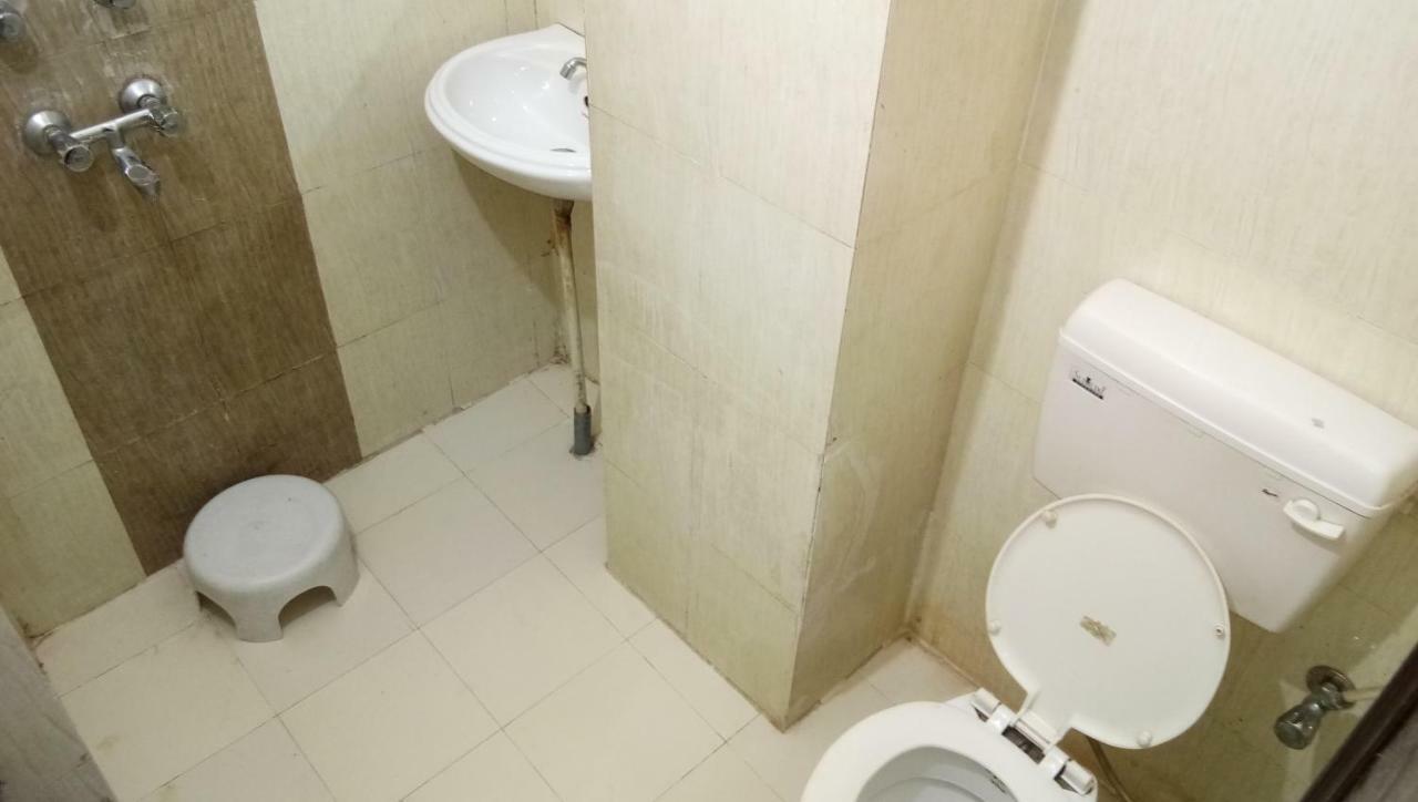 רישיקש Hotel Orange Classic מראה חיצוני תמונה